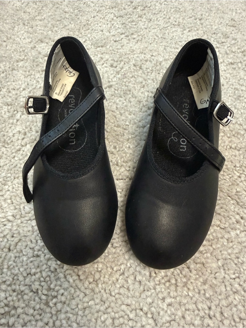 Revolution Girls' Black U Shell Tap Shoes Size 13.0C